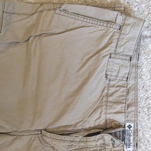 Columbia size 12 Capri sport khaki